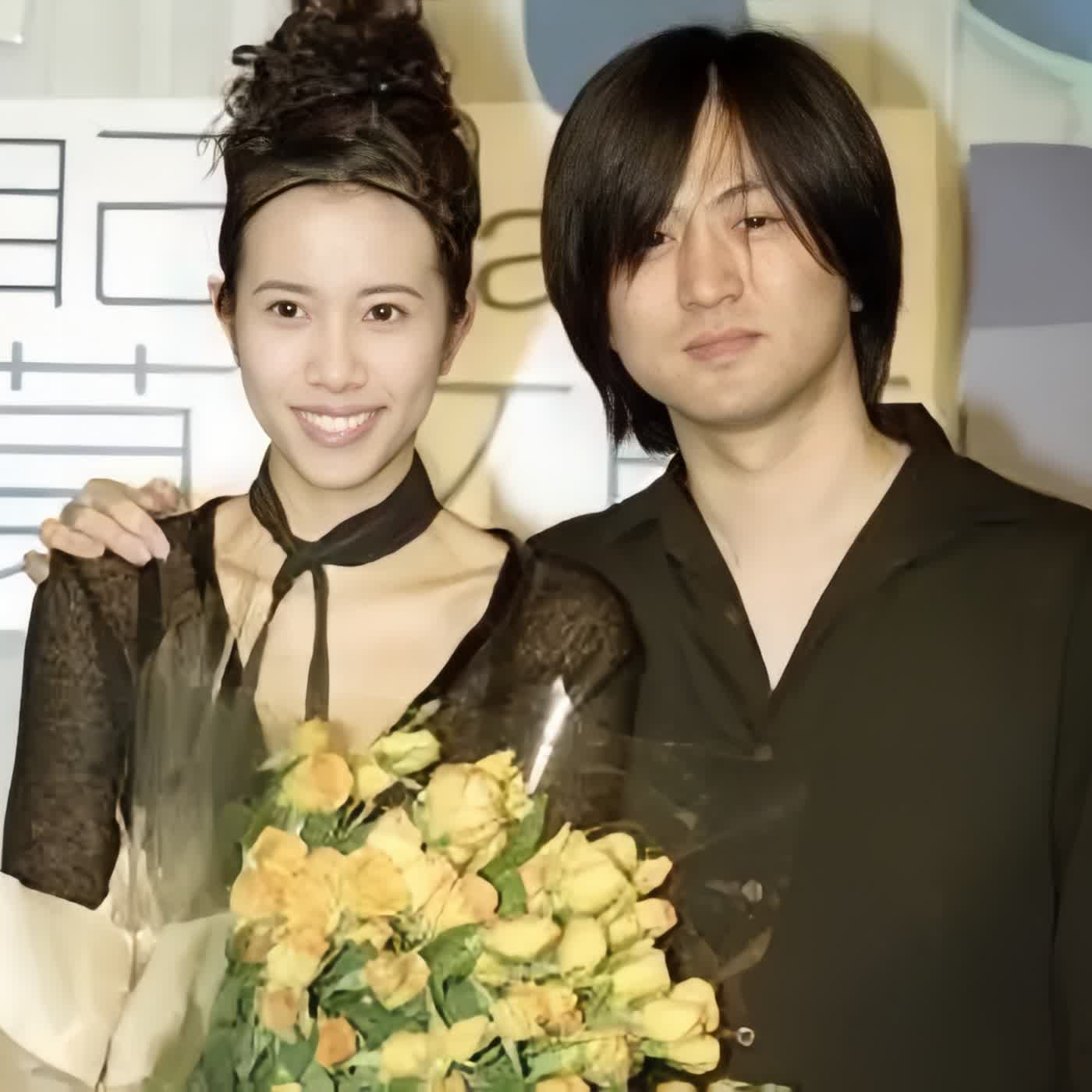 一夜情寫成神曲?〈廣島之戀〉背後的真實故事 #廣島之戀 #莫文蔚 #張洪量 #華語經典 #KTV神曲 #情歌故事 #音樂背後的故事 #懷舊金曲 #華語音樂 #音樂冷知識 #情歌 一夜情寫成神曲?〈廣島之戀〉背後的真實故事 #廣島之戀 #莫文蔚 #張洪量 #華語經典 #KTV神曲 #情歌故事 #音樂背後的故事 #懷舊金曲 #華語音樂 #音樂冷知識 #情歌