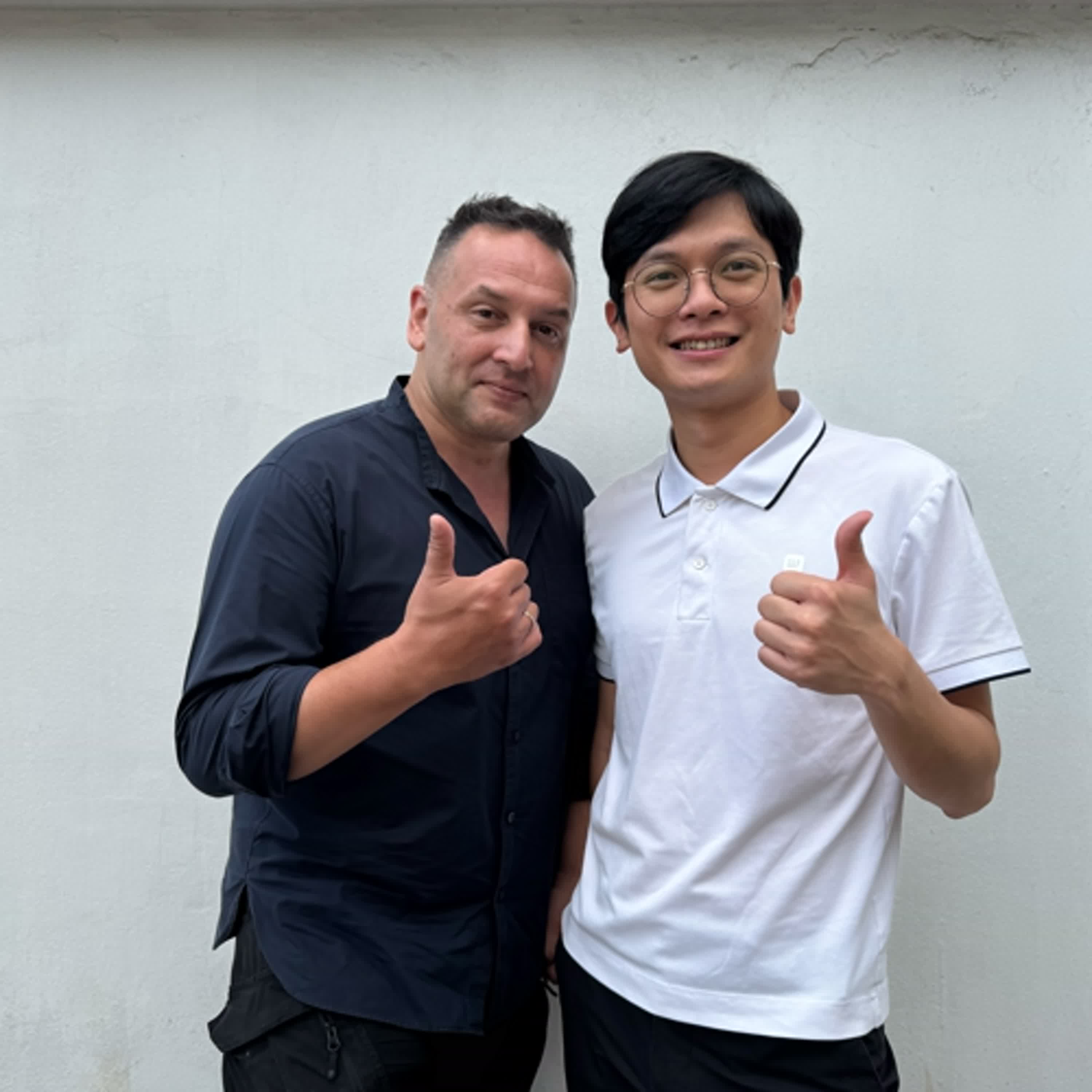 EP130 繞過翻譯!$1.6 億美金大單的秘密:跨國談判的「語言槓桿」思維 ft. Kognisens Company Limited CEO, Stuart Jay Raj EP130 繞過翻譯!$1.6 億美金大單的秘密:跨國談判的「語言槓桿」思維 ft. Kognisens Company Limited CEO, Stuart Jay Raj