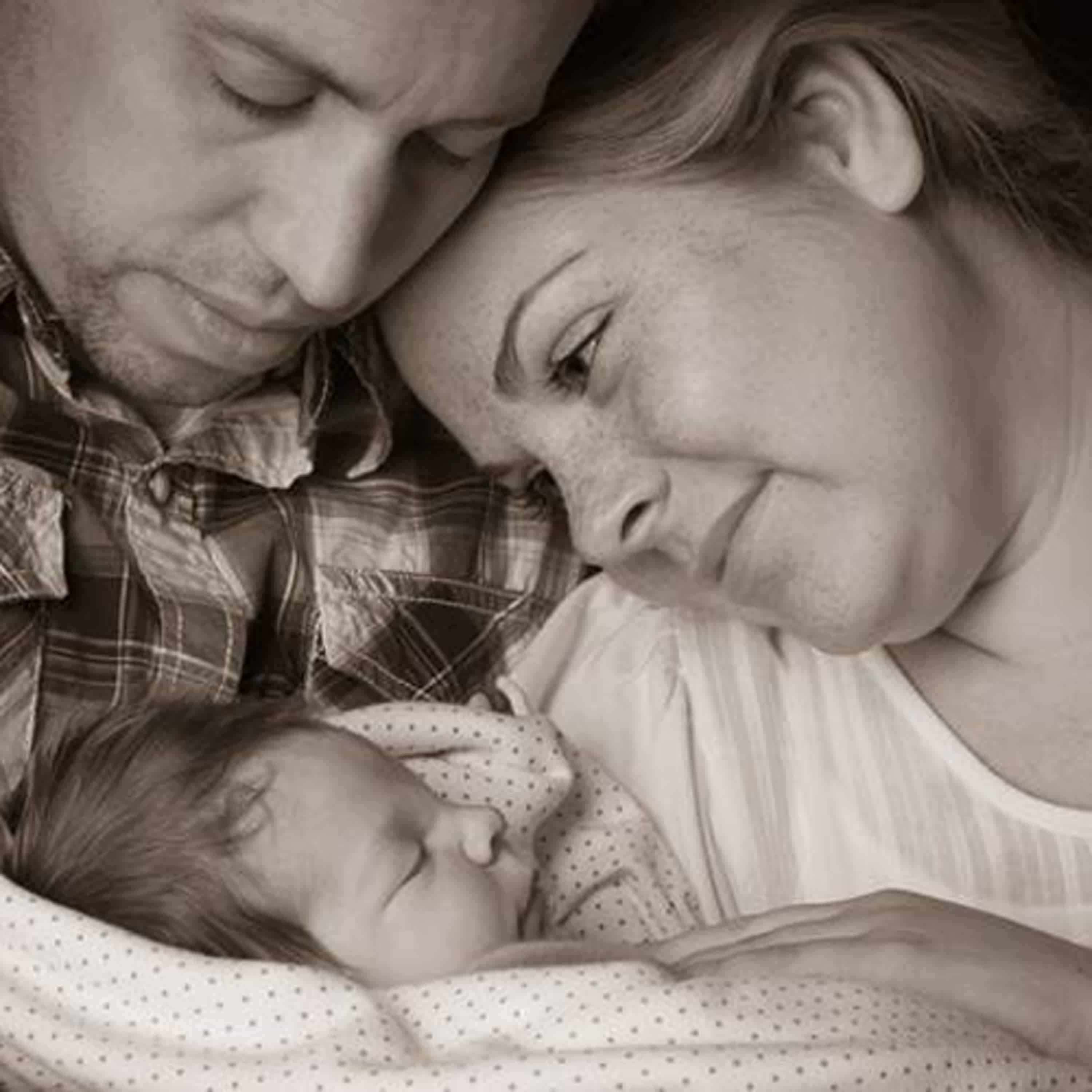 最悲傷的再見和心碎的照片