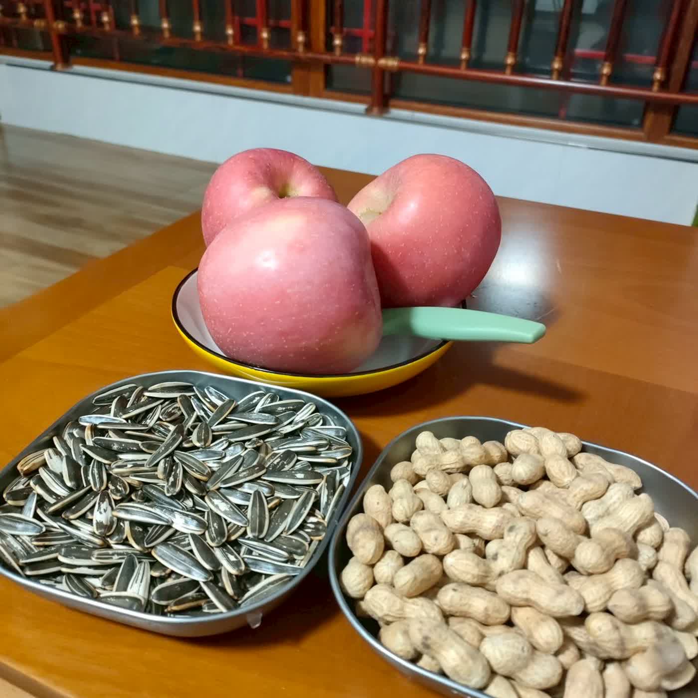 EP76新年坐予圓圓圓 平安幸福好過年(唸謠)恭喜大家事事攏順利  大拚厝才會大富貴(俗諺)