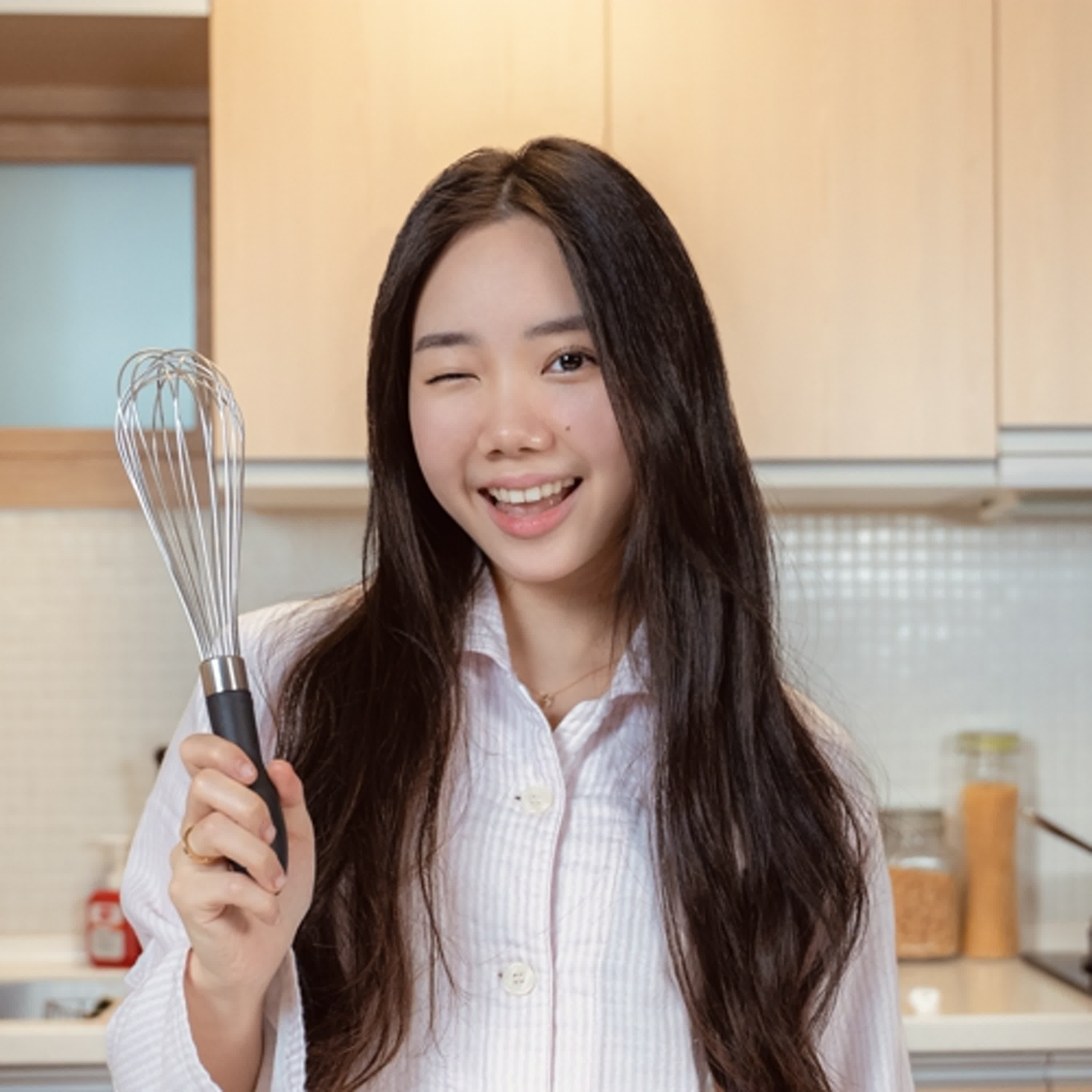 JUD 陳泳希 聊入圍金鐘獎、當練習生 4 年做了什麼？哭到送醫、那些不敢說的話