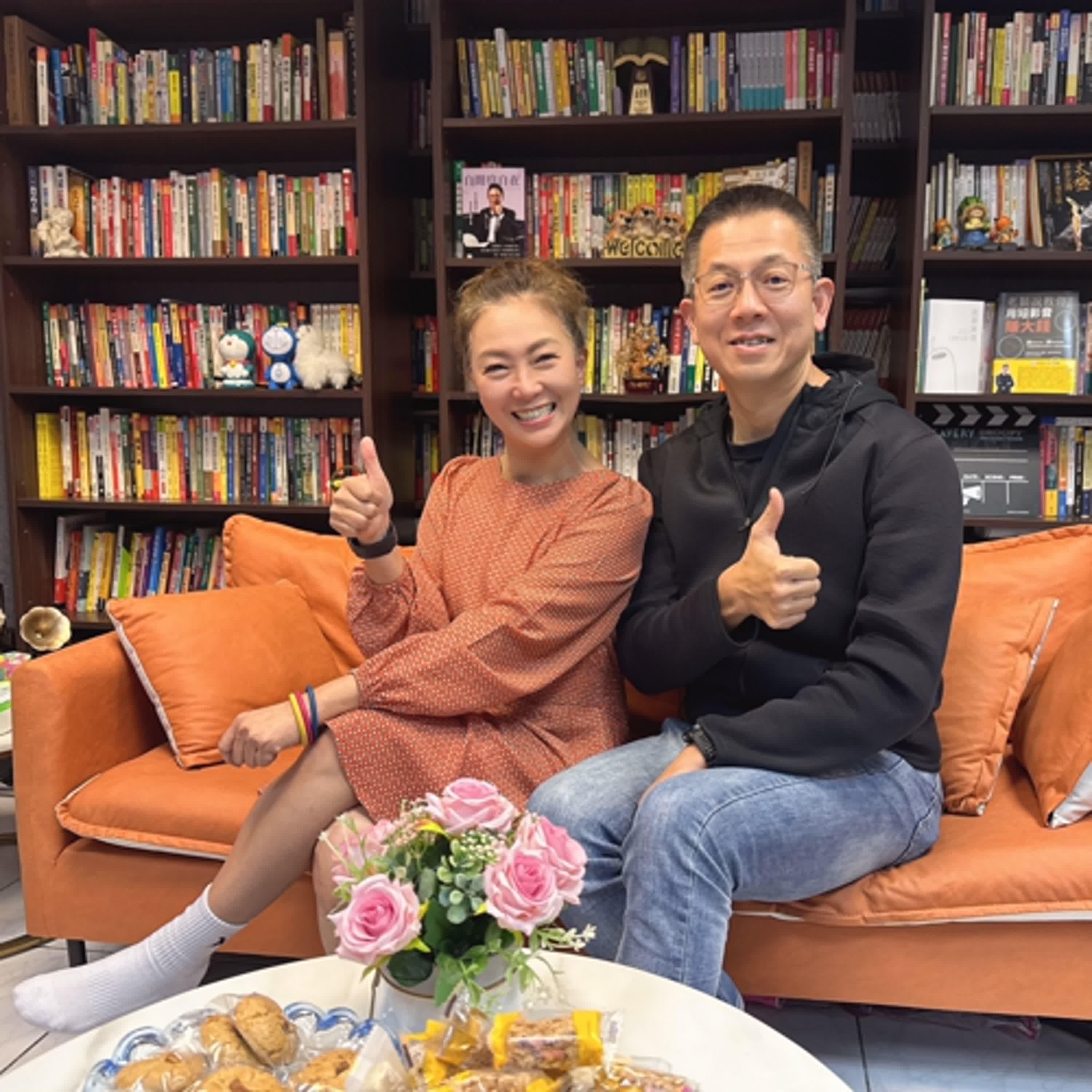 【EP0001】50+ Connie大嬸 X 知名作家郝哥的雙贏人生 -- 從職場菁英到Podcast郝聲音