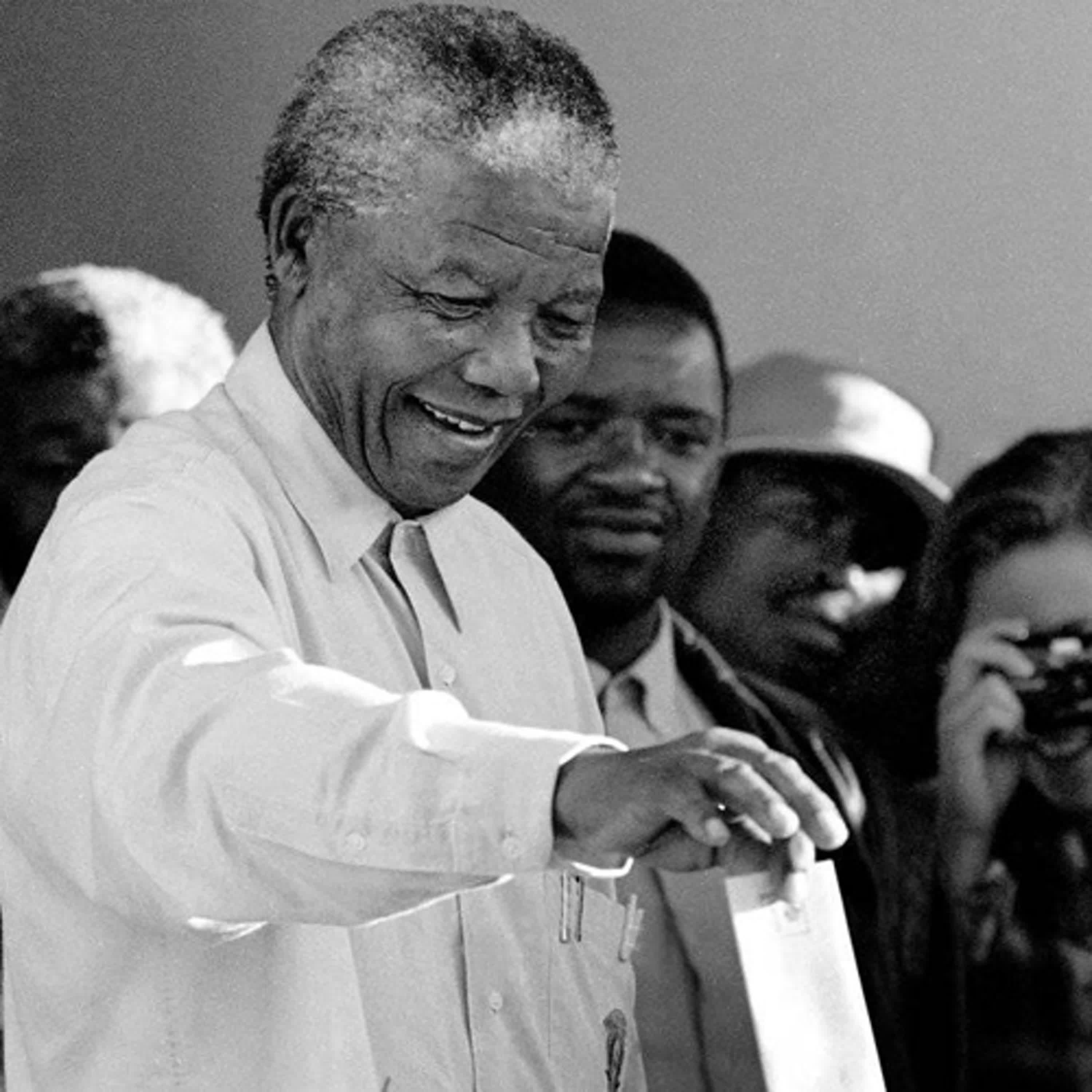 《南非國父曼德拉(1) ── 選擇原諒，擁抱自由的故事》