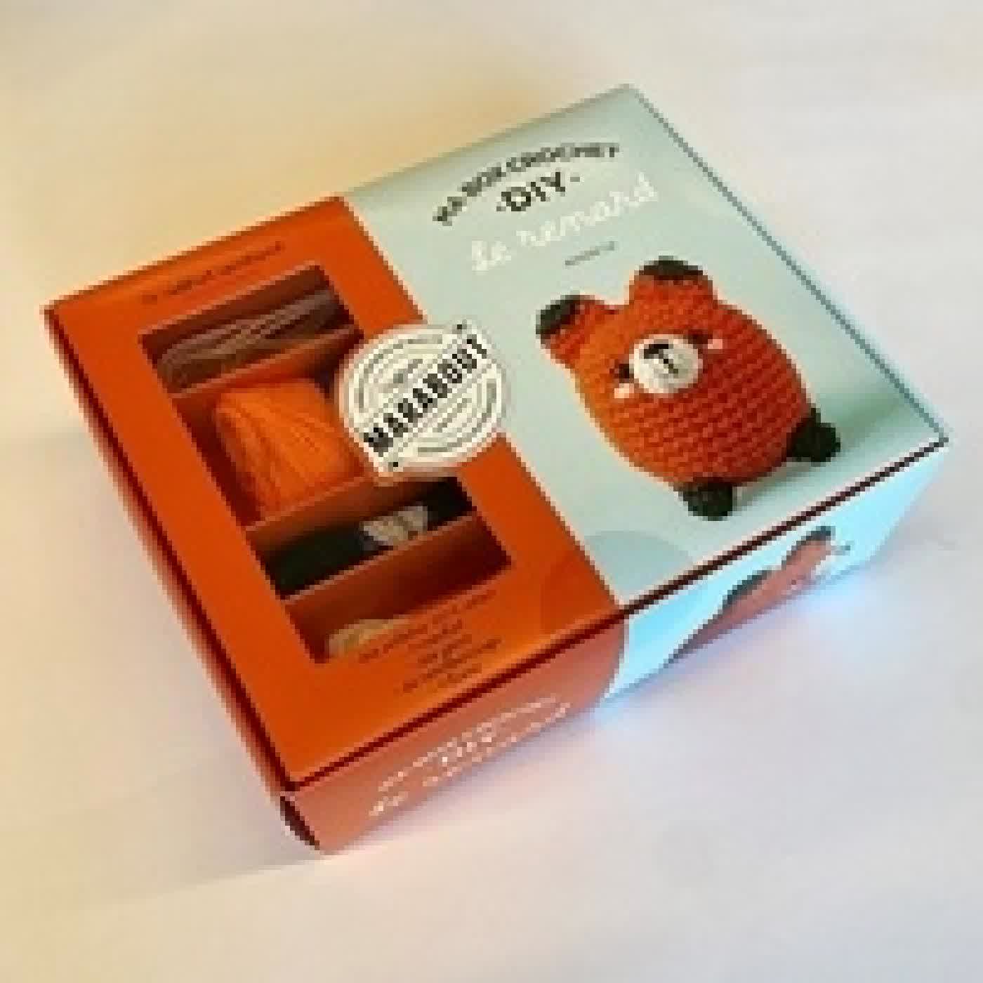 Lire en ligne : Ma box crochet DIY Le renard. Avec des pelotes 100 % coton, 1 crochet, des yeux, du rembourrage, 1 livre