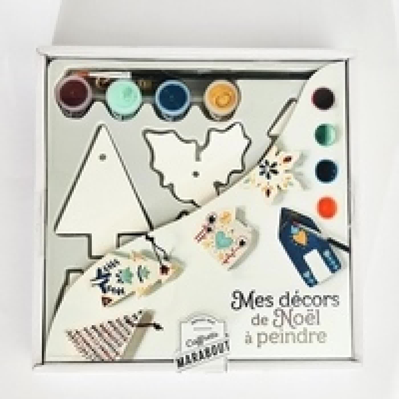 {téléchargement} Coffret Mes décos de Noël à peindre. Avec 6 décors à peindre, du cordon ciré pour les suspendre, 4 godets de peinture, 1 pinceau et 1 livre de 16 pages