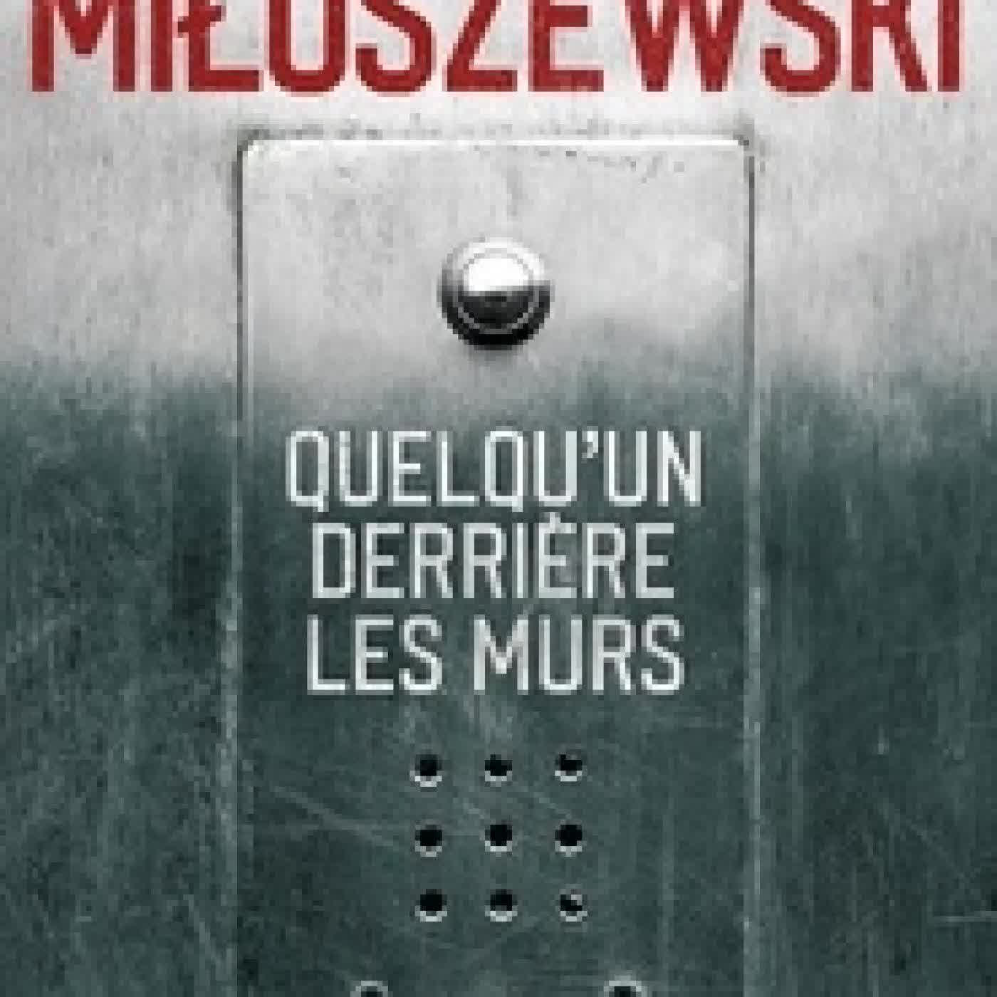 Télécharger Pdf Quelqu'un derrière les murs